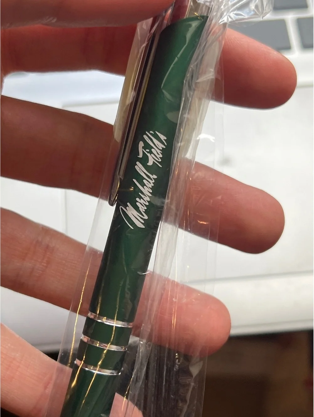 macy's parade masterpiece studio / Marshall Field's Cello Pen & Notebook